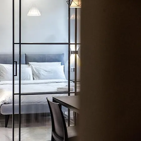 아파트 New & Bright Balcony Flat By Station 밀라노